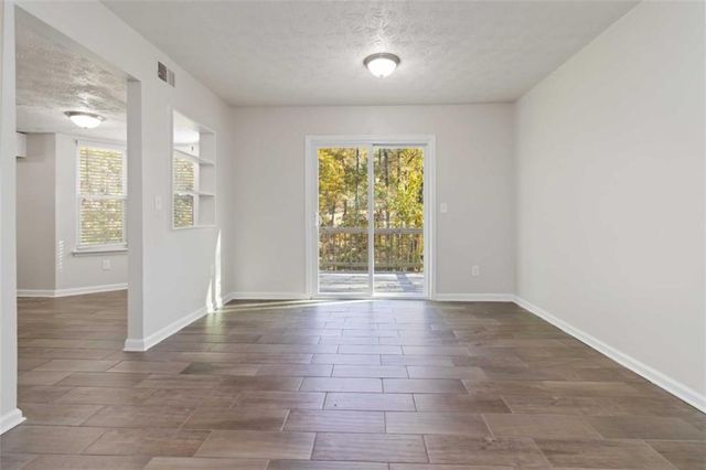 2725 Wildflower Lane, Snellville, GA 30039