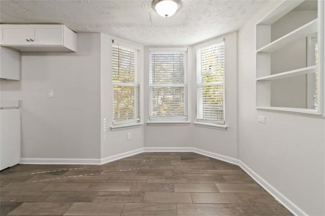 2725 Wildflower Lane, Snellville, GA 30039