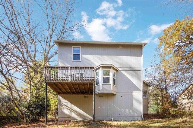 2725 Wildflower Lane, Snellville, GA 30039