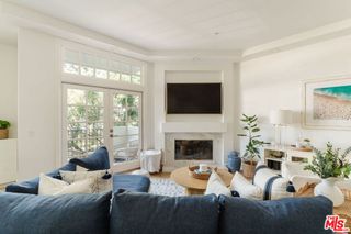 11680 Montana Avenue 203, Los Angeles, CA 90049