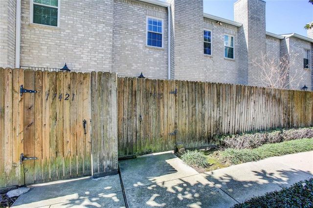 17423 Red Oak Drive 17423, Houston, TX 77090