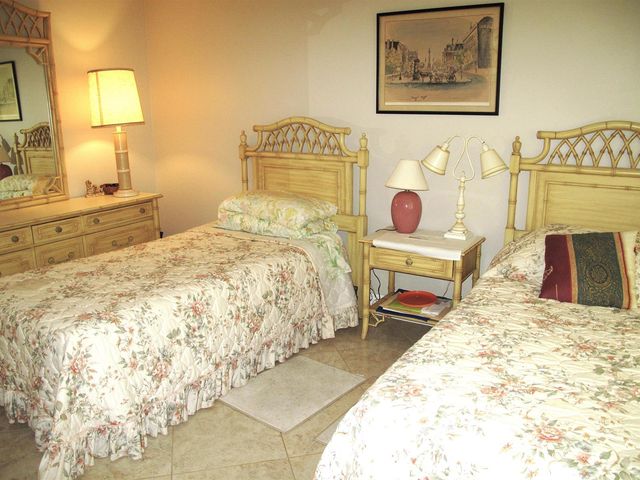 892 N High Point Boulevard N D, Delray Beach, FL 33445