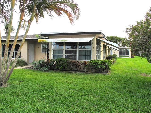 892 N High Point Boulevard N D, Delray Beach, FL 33445