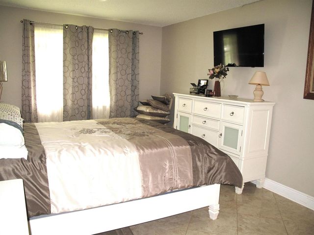 892 N High Point Boulevard N D, Delray Beach, FL 33445