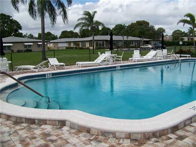 892 N High Point Boulevard N D, Delray Beach, FL 33445