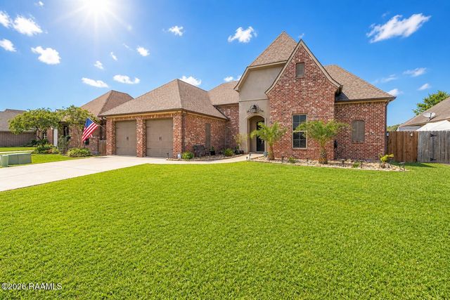 207 Cane Creek Drive, Broussard, LA 70518