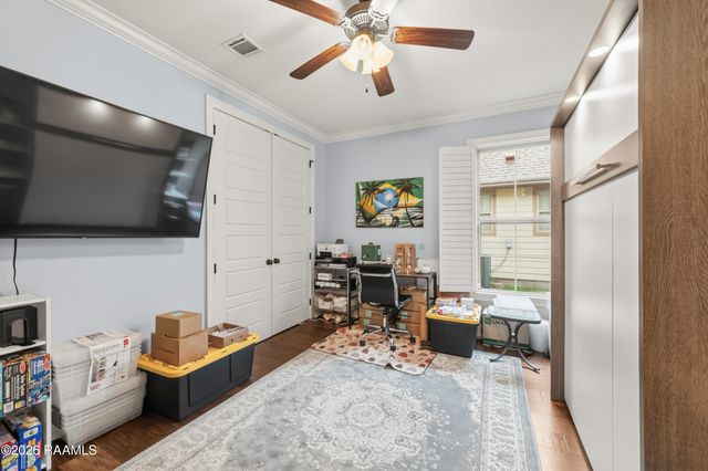 207 Cane Creek Drive, Broussard, LA 70518