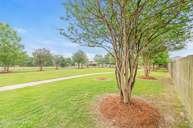 207 Cane Creek Drive, Broussard, LA 70518