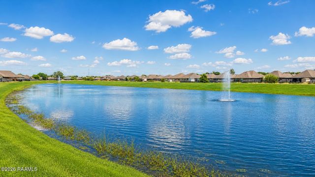 207 Cane Creek Drive, Broussard, LA 70518