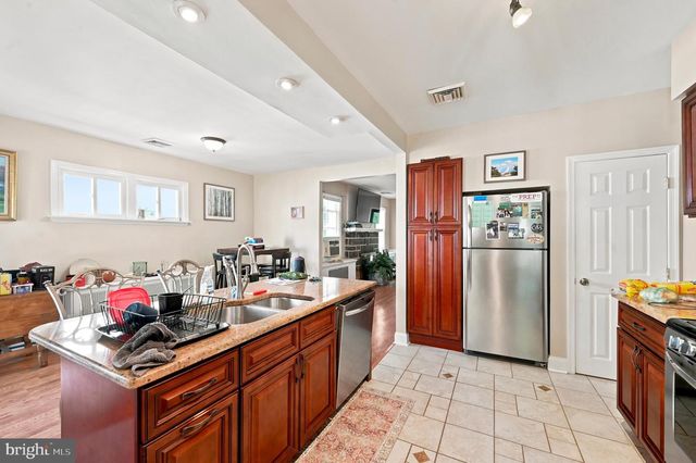 152 SHELBOURNE RD, Havertown, PA 19083