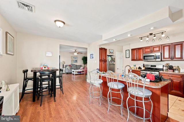 152 SHELBOURNE RD, Havertown, PA 19083