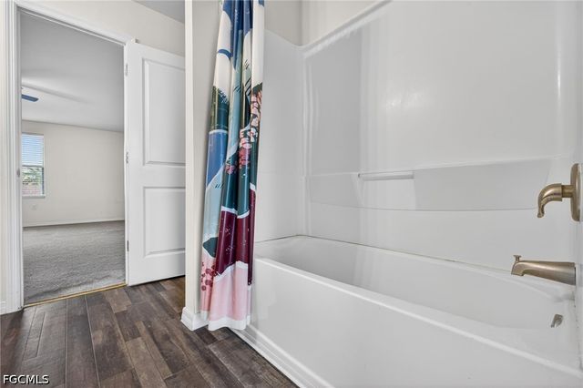 921 Jacaranda PKWY E, Cape Coral, FL 33909