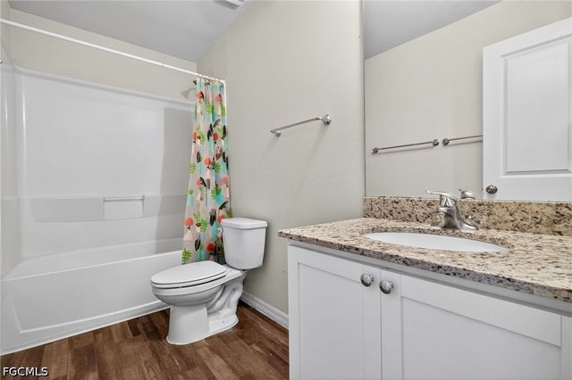 921 Jacaranda PKWY E, Cape Coral, FL 33909