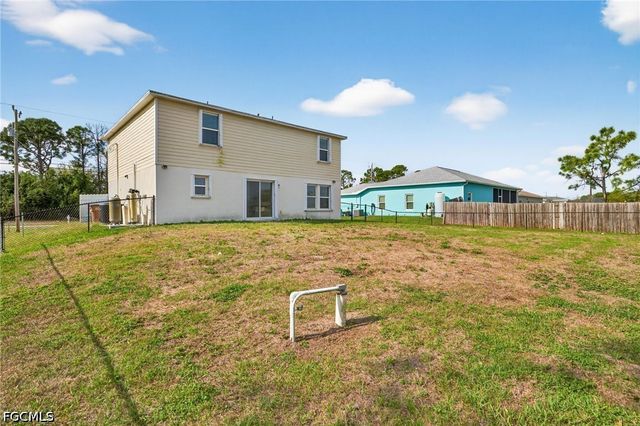 921 Jacaranda PKWY E, Cape Coral, FL 33909