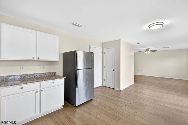 921 Jacaranda PKWY E, Cape Coral, FL 33909