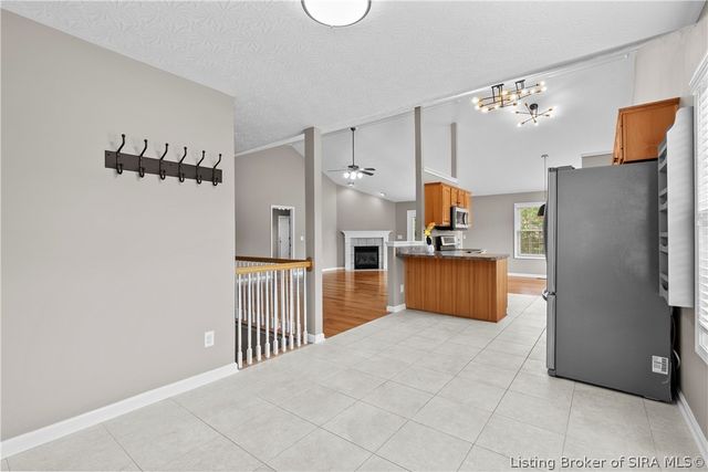 2000 Sterling Oaks Drive, Sellersburg, IN 47172