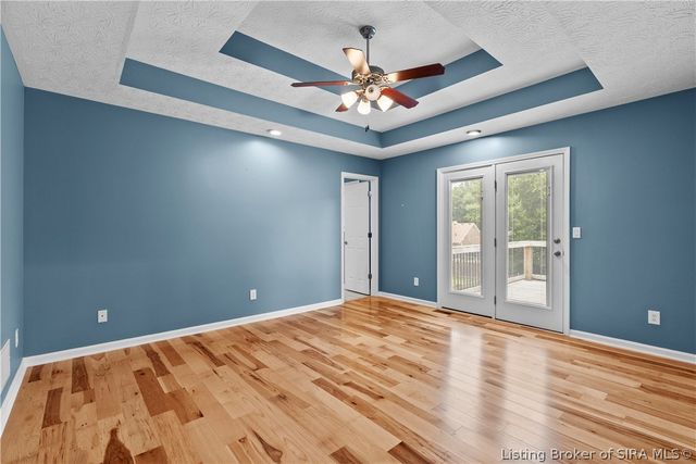 2000 Sterling Oaks Drive, Sellersburg, IN 47172
