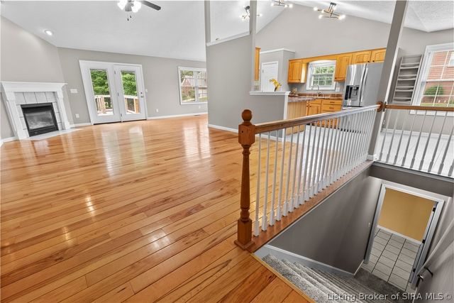 2000 Sterling Oaks Drive, Sellersburg, IN 47172