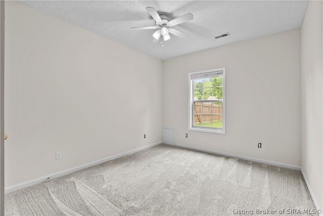 2000 Sterling Oaks Drive, Sellersburg, IN 47172