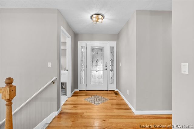 2000 Sterling Oaks Drive, Sellersburg, IN 47172