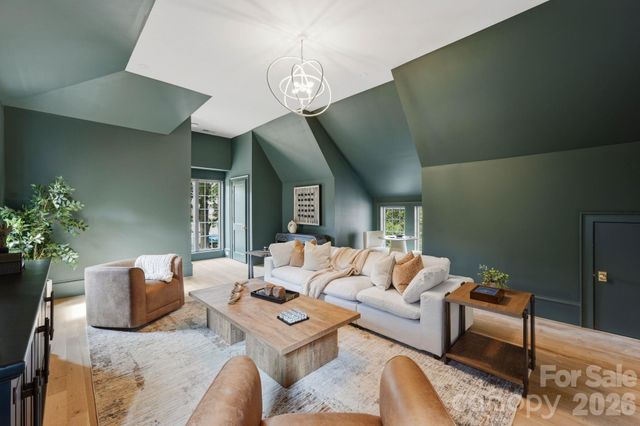 110 Hunter Lane, Charlotte, NC 28211