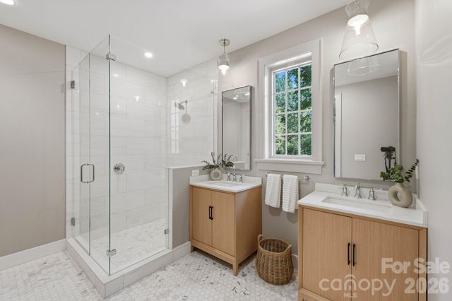 110 Hunter Lane, Charlotte, NC 28211