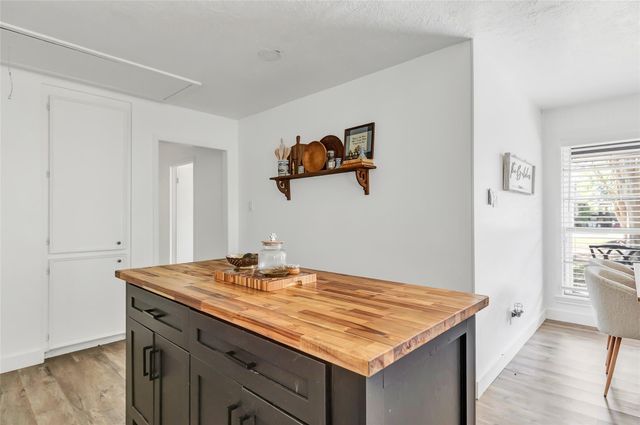 1933 N San Jacinto Street, Liberty, TX 77575