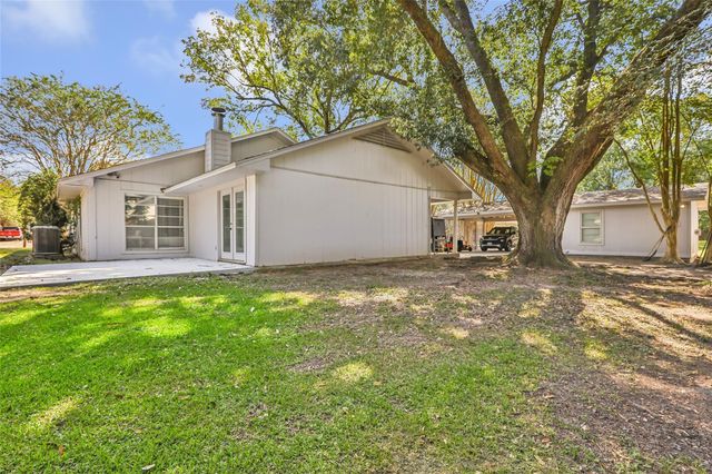 1933 N San Jacinto Street, Liberty, TX 77575