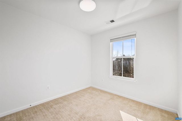 1511 WICKHAM POND DR, Charlottesville, VA 22901