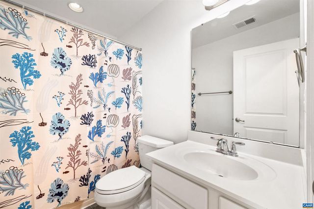 1511 WICKHAM POND DR, Charlottesville, VA 22901