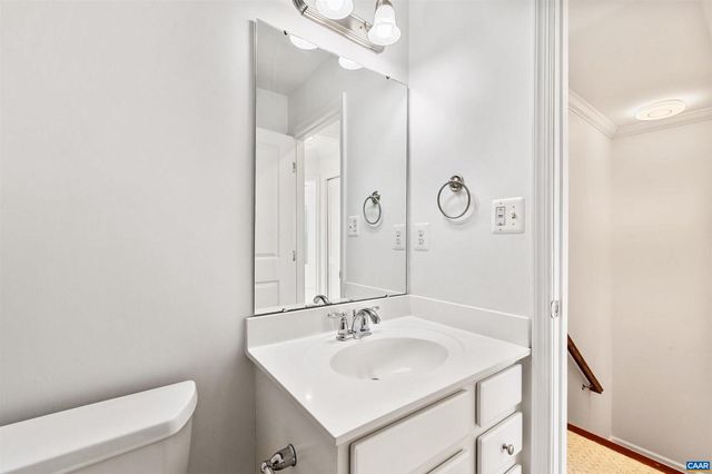 1511 WICKHAM POND DR, Charlottesville, VA 22901