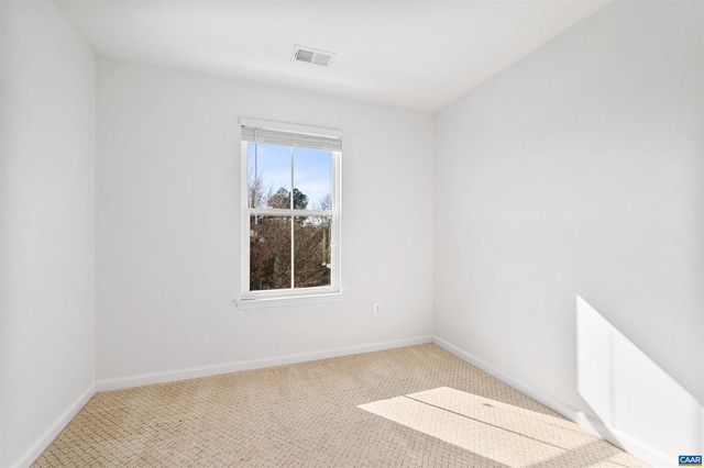 1511 WICKHAM POND DR, Charlottesville, VA 22901