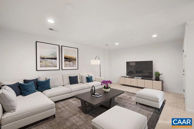 1511 WICKHAM POND DR, Charlottesville, VA 22901