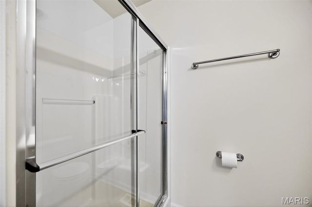 16 Hill Pointe Court 34, St Charles, MO 63303