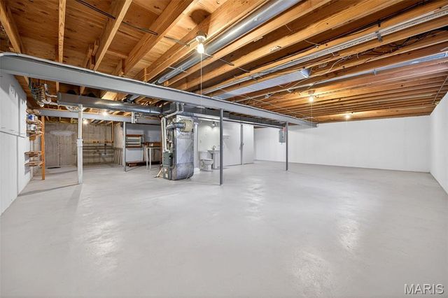 16 Hill Pointe Court 34, St Charles, MO 63303