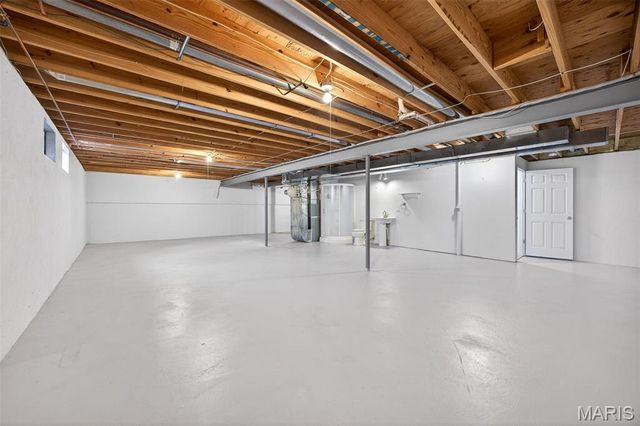 16 Hill Pointe Court 34, St Charles, MO 63303