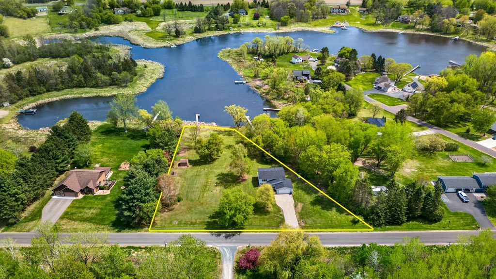33067 Nueman Trail, Lindstrom, MN 55045 — exterior