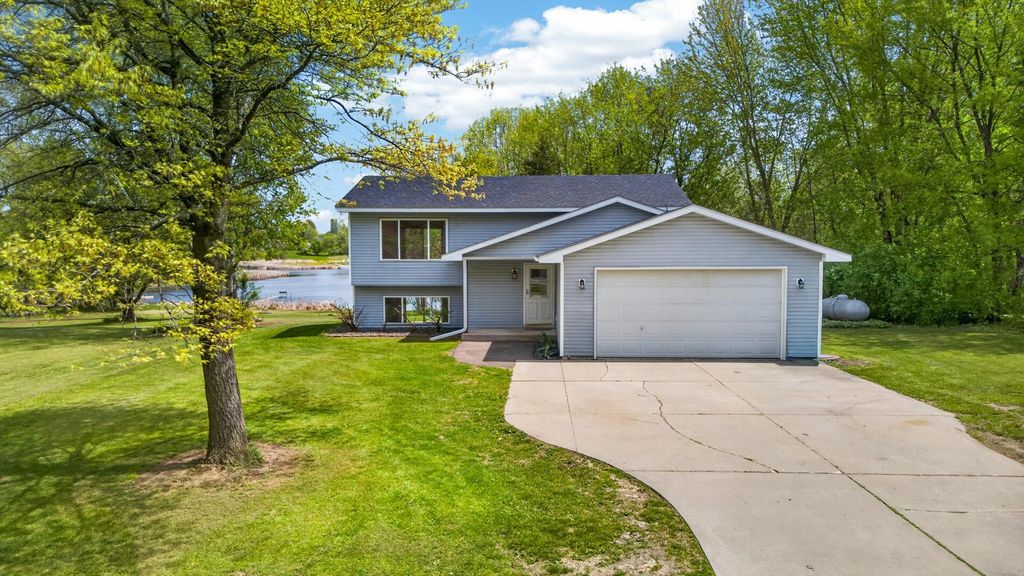 33067 Nueman Trail, Lindstrom, MN 55045 — photo 4