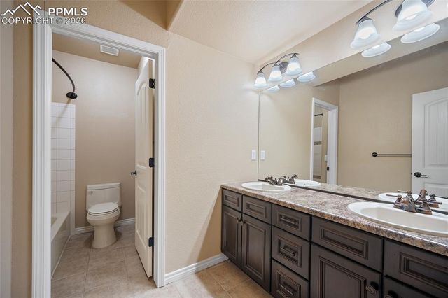 1117 Spectrum Loop, Colorado Springs, CO 80921