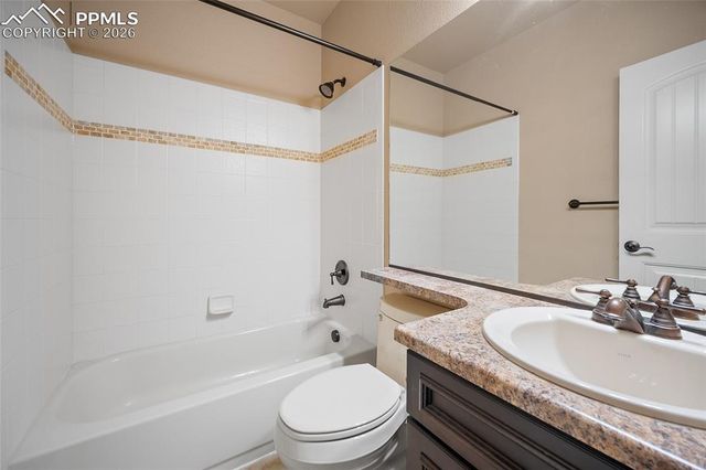 1117 Spectrum Loop, Colorado Springs, CO 80921