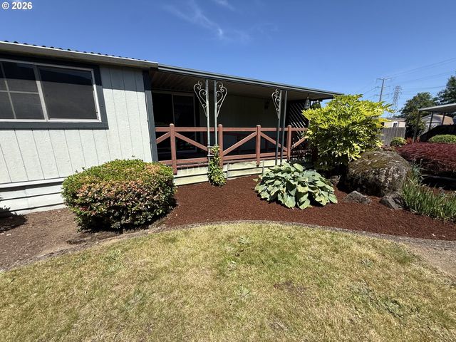 21100 Ne SANDY Blvd 18, Fairview, OR 97024