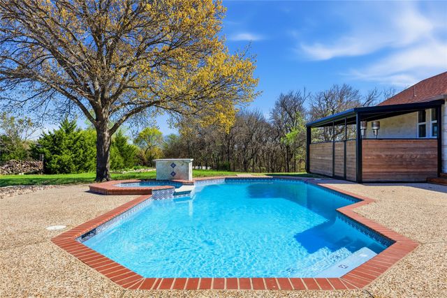 243 S King Road, Heath, TX 75126