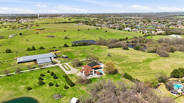 243 S King Road, Heath, TX 75126