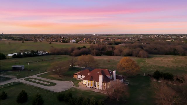 243 S King Road, Heath, TX 75126