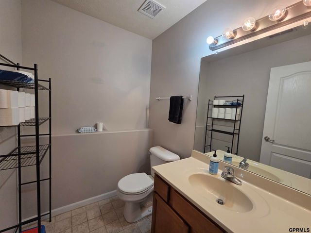 16419 fowler Avenue, Omaha, NE 68116