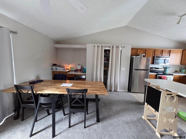 16419 fowler Avenue, Omaha, NE 68116