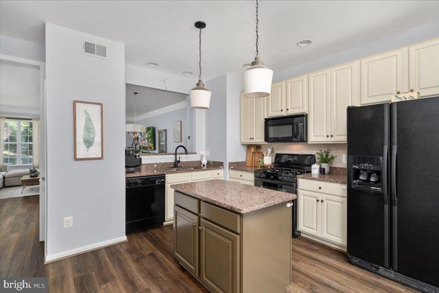 599 EDMONTON TER NE, Leesburg, VA 20176