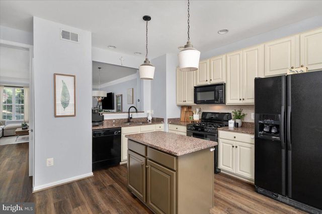 599 EDMONTON TER NE, Leesburg, VA 20176