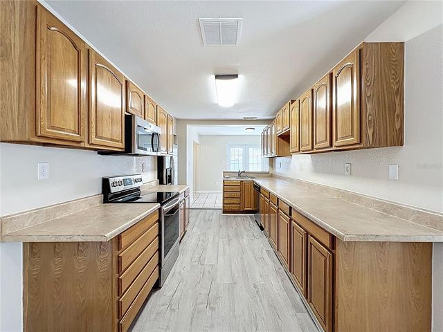 2409 E MAGNOLIA STREET, Lakeland, FL 33801