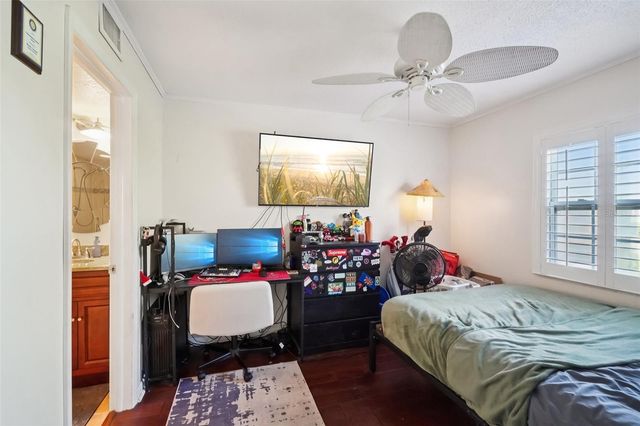 8300 BARDMOOR BOULEVARD 103, Seminole, FL 33777